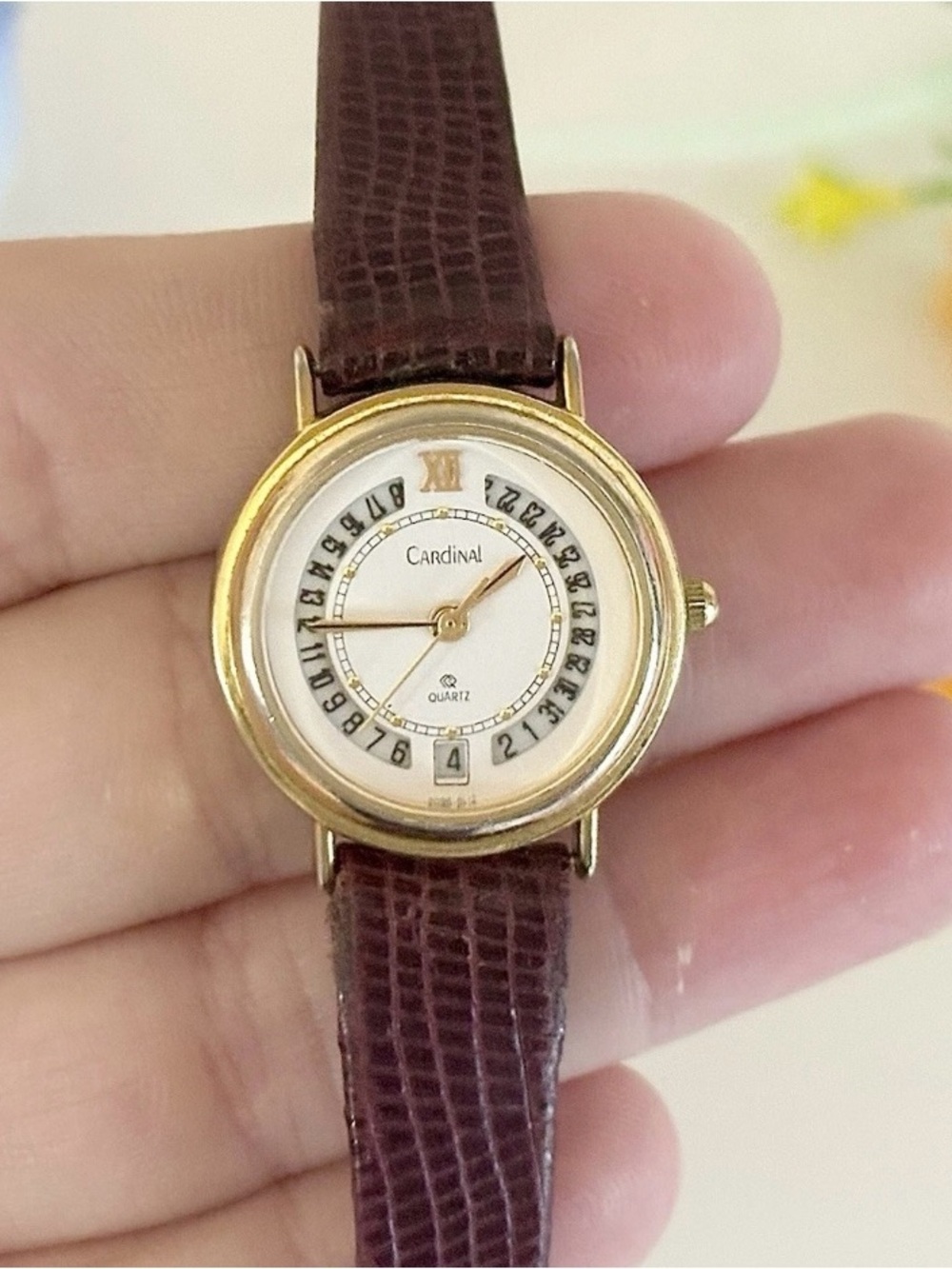 Unique Cardinal Ladies Sophisticated Day/Date Watch-Classic VTG Leather WORKS!!